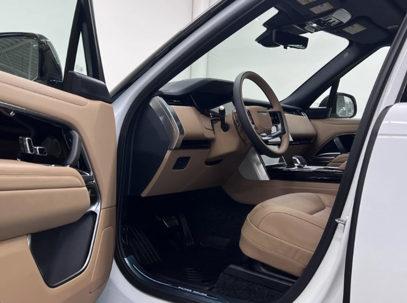 Range Rover P400 SE SWB 2025 (11)