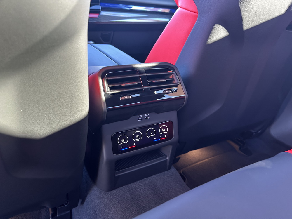 BMW M5 585Hp 2025 (7)