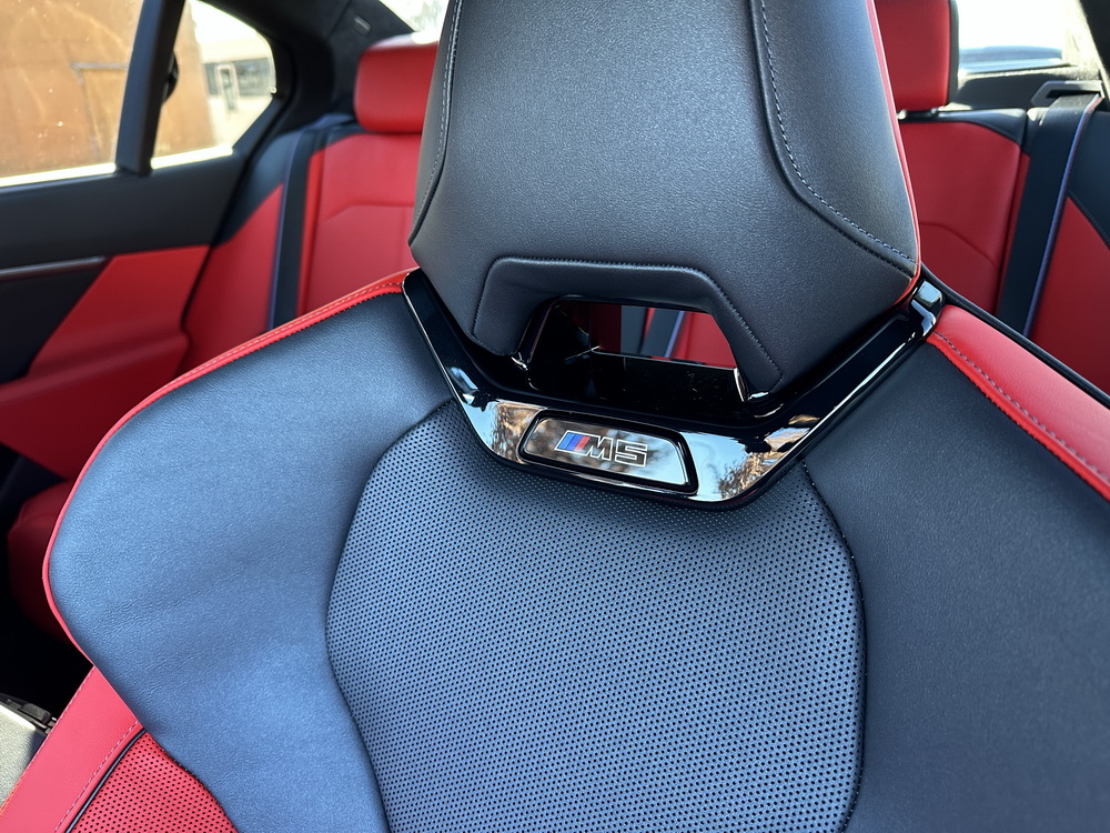 BMW M5 585Hp 2025 (8)