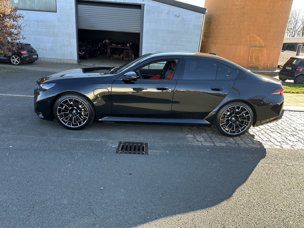 BMW M5 585Hp 2025 (16)