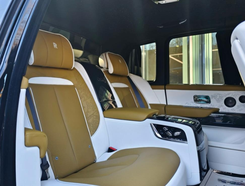 Rolls Royce Cullinan Black Badge 2025 (12)