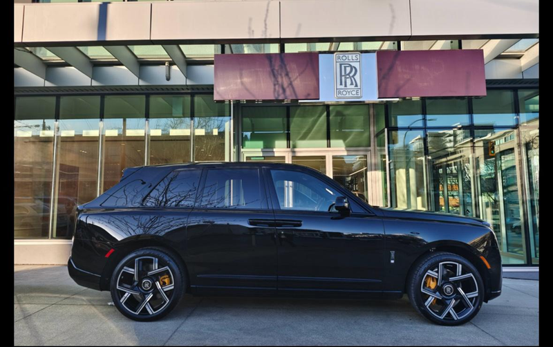 Rolls Royce Cullinan Black Badge 2025 (14)
