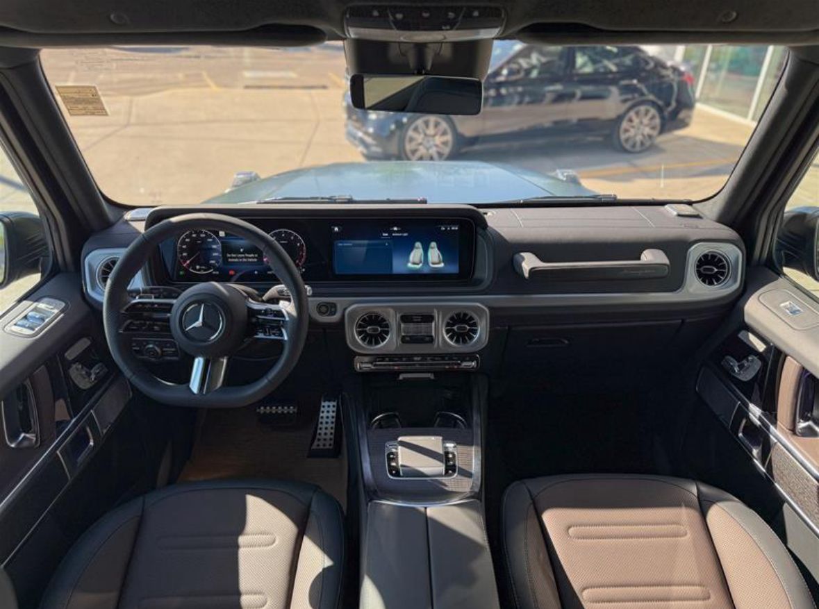 Mercedes Benz G550 AMG 2025 (8)