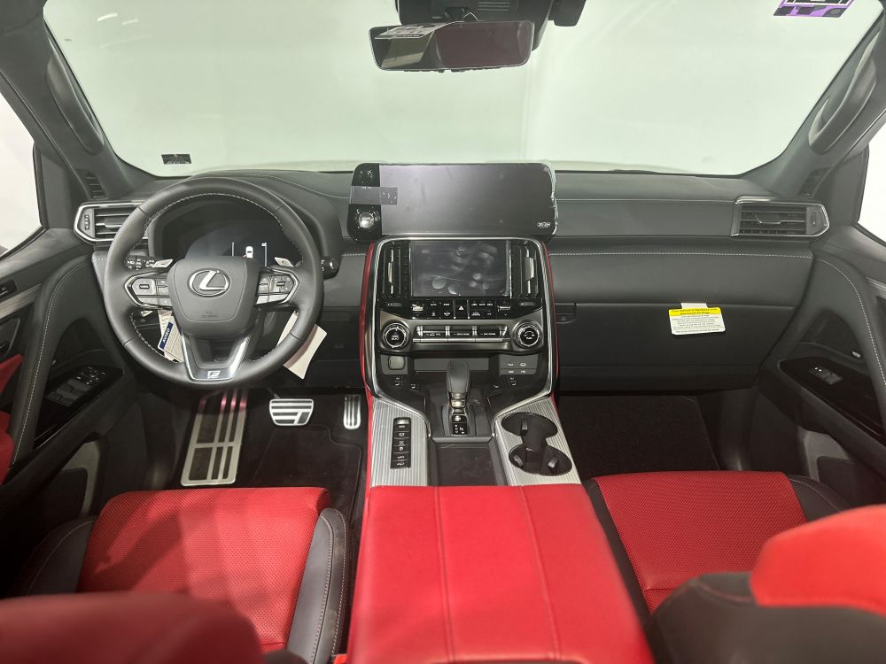 Lexus LX700H Sport AWD 2025 (14)