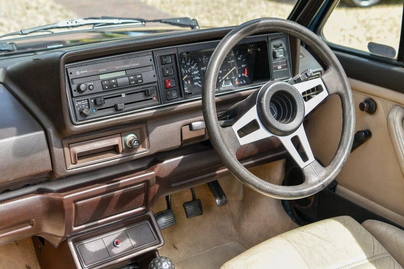 Volkswagen Golf GTi Convertible (8)