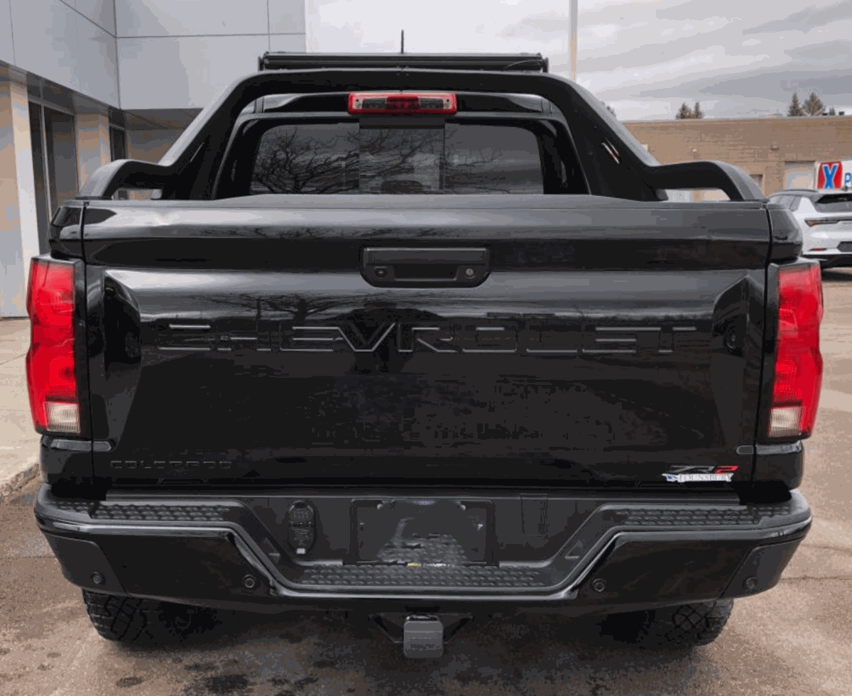 Chevrolet  Colorado ZR2 Midnight (10)