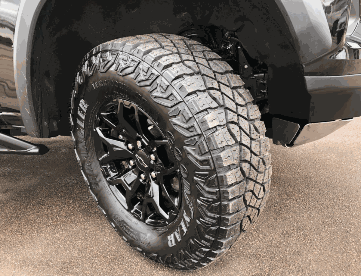Chevrolet  Colorado ZR2 Midnight (12)