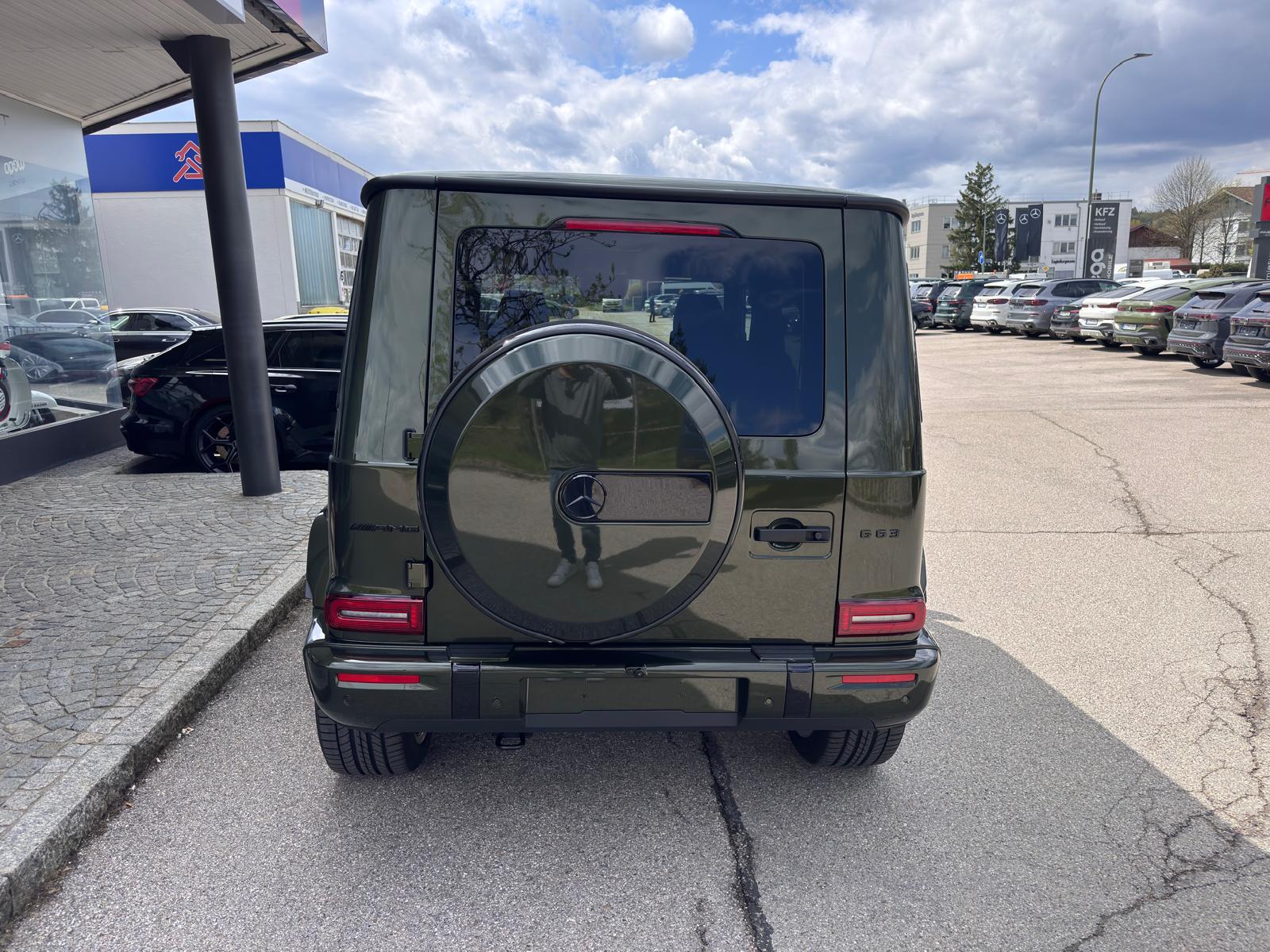 Mercedes Benz G63 AMG V8 Gasoline (7)