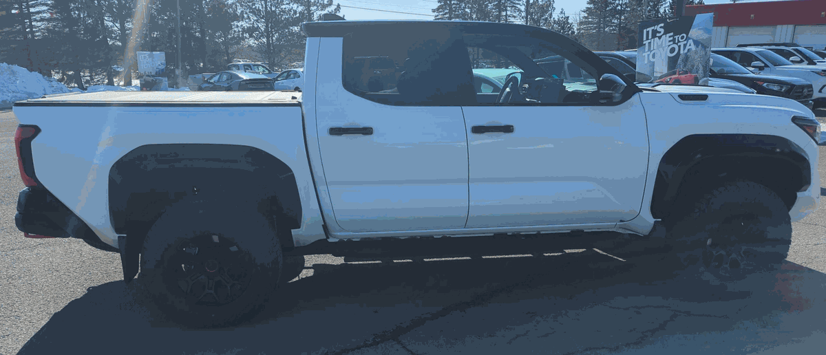 Toyota Tacoma Hybrid TRD PRO (7)
