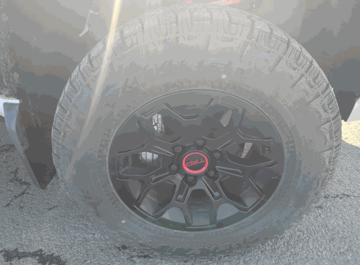 Toyota Tacoma Hybrid TRD PRO (10)