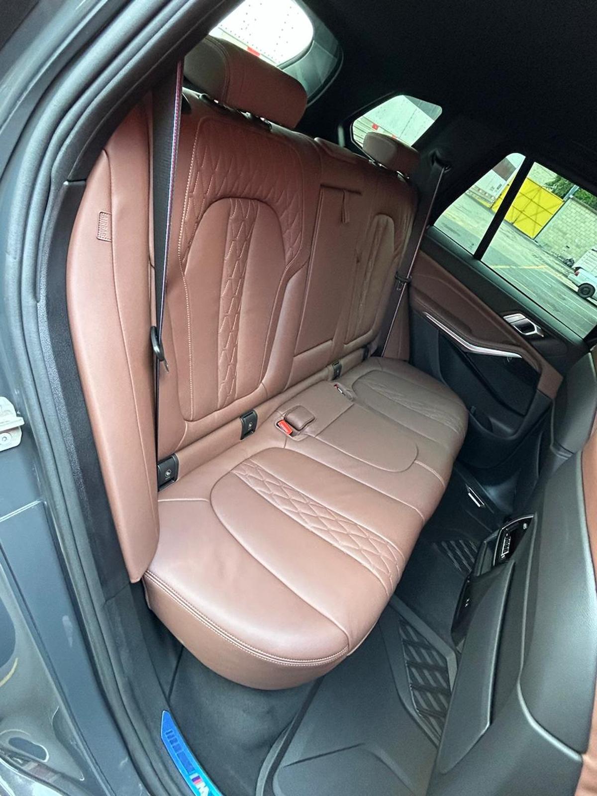 BMW X5 M60i, 4,4lV8, 530Hp, Factory Armored VR6 (7)