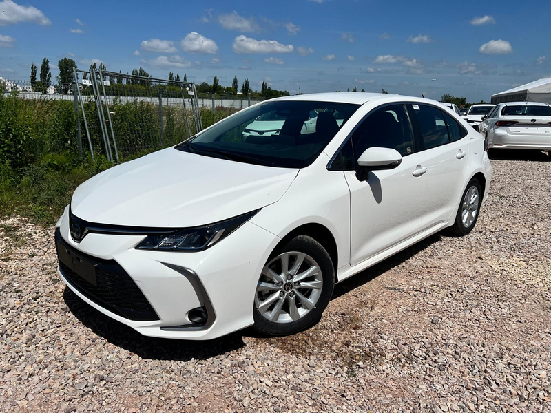 Corolla Hybrid Sedan 1.8L | Fugo Cars