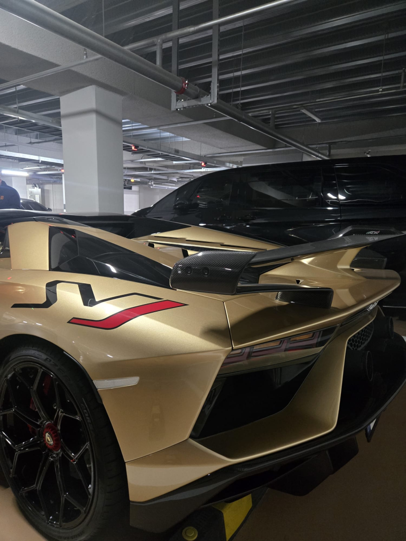 Aventador Roadster SVJ | Fugo Cars