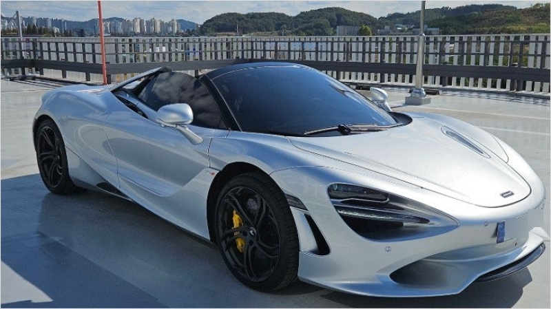 750S 4,0 V8 Spyder | Fugo Cars