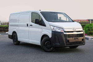 Hiace van 35L Std Roof AT | Fugo Cars
