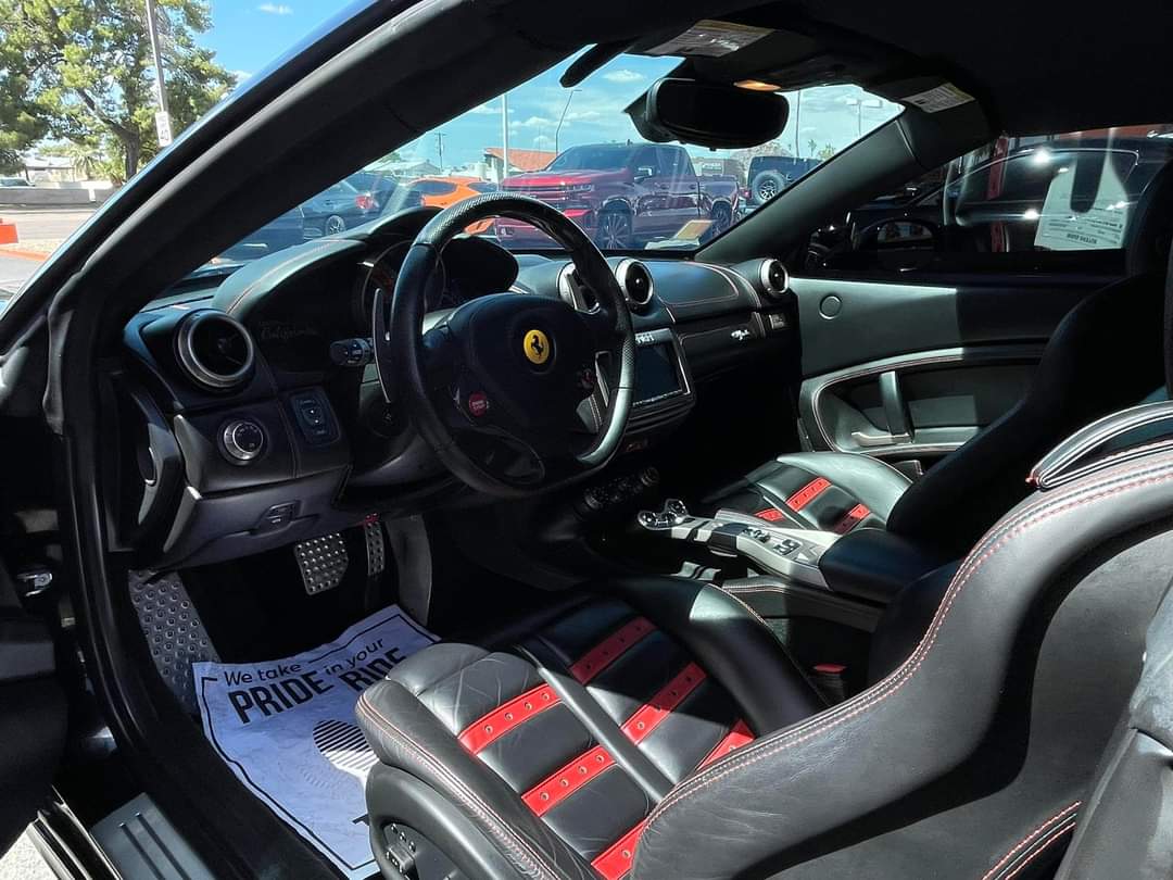 Ferrari California Roadster 2011 (7)