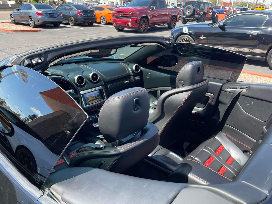 Ferrari California Roadster 2011 (8)